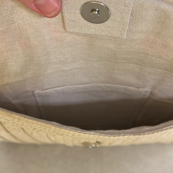 Neiman Marcus Vacay Vibes Envelope Clutch NWOT - Picture 6 of 7